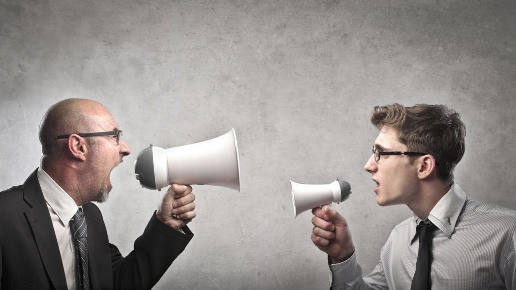 Assertividade e objetividade: como ir direto ao ponto sem parecer rude